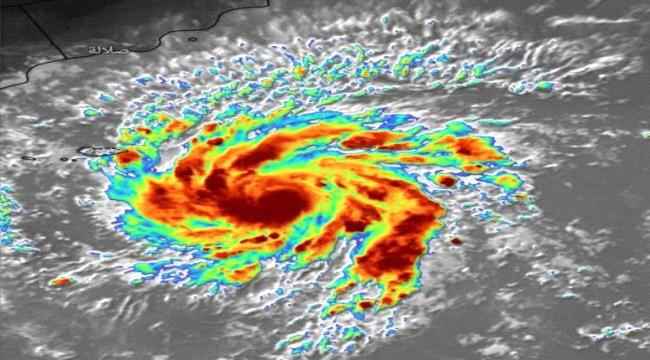 عاجل : العليمي يوجه برفع الجاهزية ومضاعفة الاجراءات الاحترازية لمواجهة تداعيات العاصفة المدارية في المحافظات الشرقية