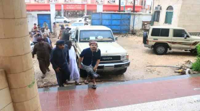 قيادة انتقالي المهرة تجري نزولاً ميدانياً إلى التجمعات السكانية المتضررة من إعصار تيج