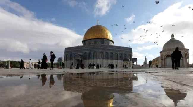 إسرائيل تغلق المسجد الأقصى بشكل مفاجئ 