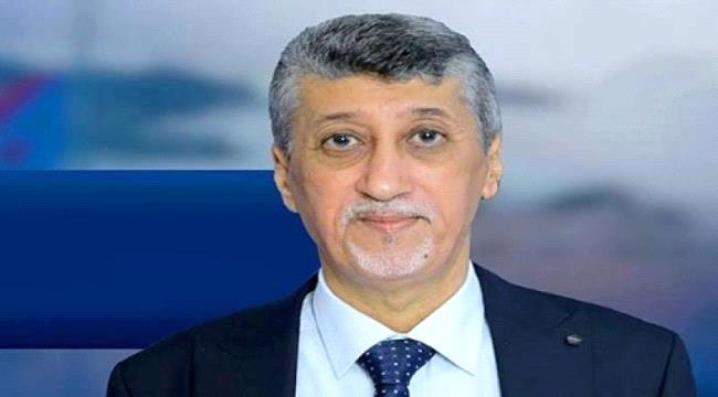 المشبق يعزي رئيس الغرفة التجارية والصناعية أبوبكر باعبيد بوفاة والدته