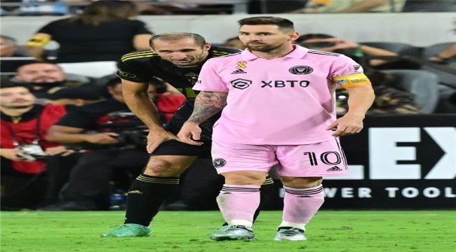 تاتا مارتينو يكشف شعور ميسي بعد التعثر الأول