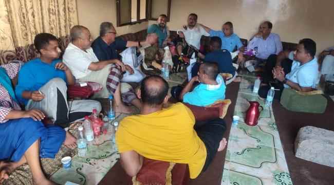 أقامة واجب عزاء الكاتب والهامة الصحفية الفقيد "أحمد العقربي" بمنتدى الحريري