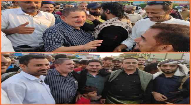 بمشاركته الناس البسطاء في الإفطار الجماعي المناضل "اديب آلعيسي" يترك انطباعا جيدا بين المواطنين بتواضعة  وأخلاقه الرفيعة . "صور" 