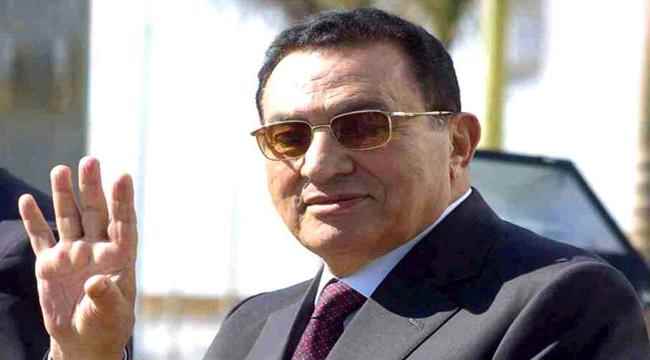 ملحن هندي يثير ضجة في مصر.. نسخة من الرئيس الراحل حسني مبارك!