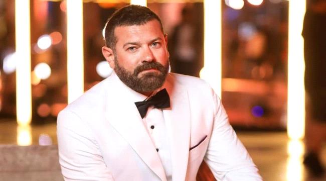 الفنان عمرو يوسف يكشف أسراراً عن فيلم "شقو"... ما قصة "الدوبلير"؟