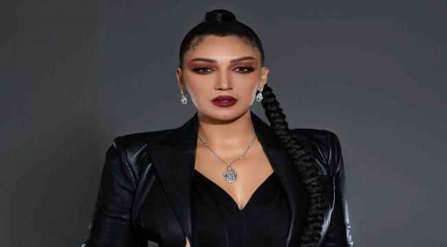 الفنانة أسماء المنور تكشف عن تأثير الأمومة في حياتها... وما قصة سرقة أقراط أحلام؟