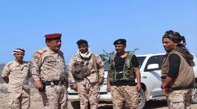 قائد اللواء الثاني بحري العميد السليماني يتفقد المواقع العسكرية للواء ويحث منتسبي اللواء للحضور لمقابلة لجنة الحصر والبصمة