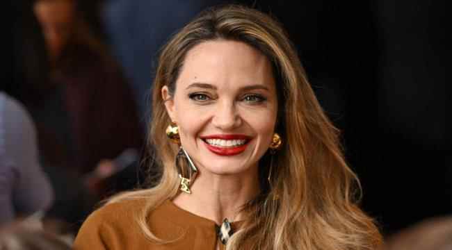 وشم أنجلينا جولي الجديد يحيّر الجميع... ما قصته؟