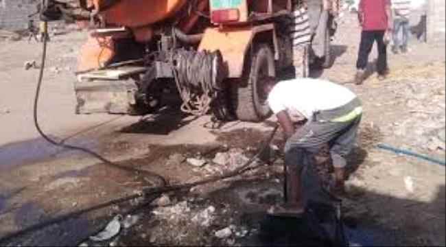 حملة تبرع لانقاذ حياة اثنين من عمال الصرف الصحي