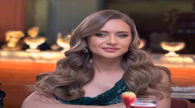 الفنانة نيللي كريم تكشف تفاصيل ظهورها مطلقةً لشريف سلامة للمرة الثانية