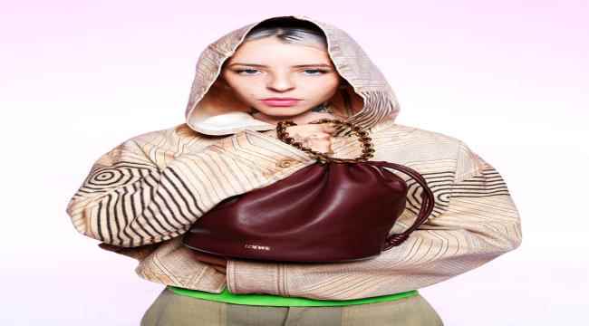 تشكيلة PAULA'S IBIZA 2024 من LOEWE