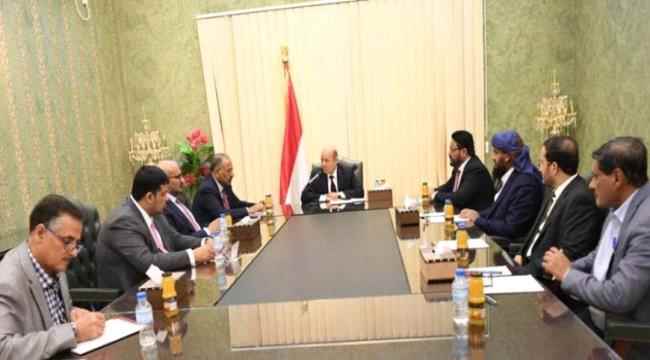 مغادرة عدد من أعضاء مجلس القيادة الرئاسي إلى الرياض