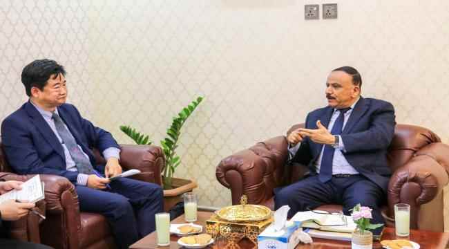 وزير النقل يبحث مع القائم بأعمال السفير الصيني لدى بلادنا اوجه التعاون المشترك في قطاع النقل