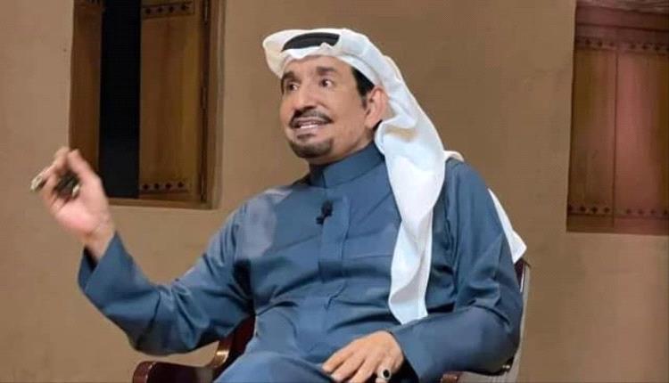الفنان عبدالله السدحان وابنتاه بملابس نوم مشابهة... وزوجته تحرجه