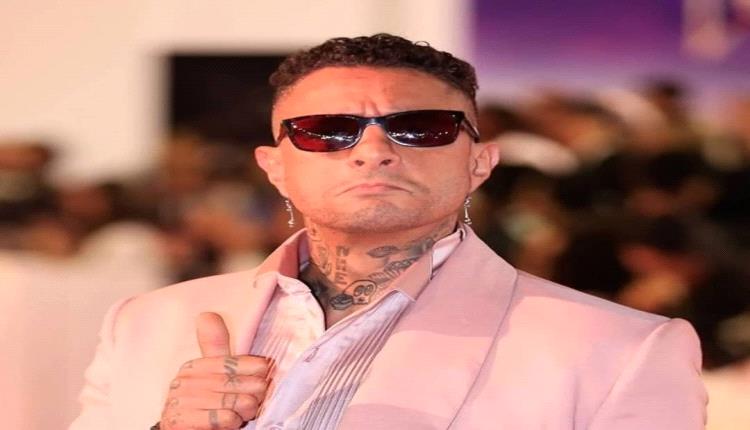 الفنان أحمد الفيشاوي يستغل الذكاء الاصطناعي ليظهر مع والده الراحل