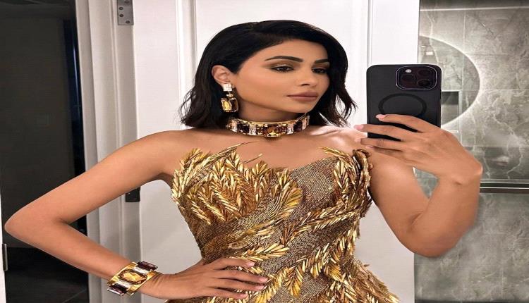 لماذا تحب الإعلامية الإماراتية مهيرة عبد العزيز أن ترتدي الفساتين والتصاميم باللون الذهبي؟ وماذا يعني ذلك؟