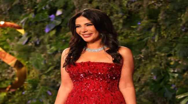 المنتجة آية دوارة تكشف عن إطلاق شركة Her Story Films والتي قامت بتأسيسها الفنانة منى زكي