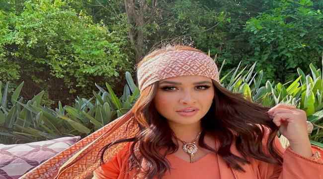 الفنانة ياسمين عبد العزيز تعبّر عن حزنها للجمهور