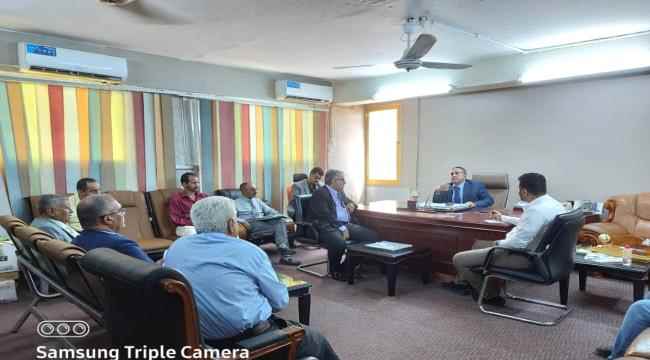 برئاسة الدكتور لصور.. "اللجنة التحضيرية للمؤتمر التشاوري للارتقاء بجودة مخرجات جامعة عدن" تناقش ترتيبات النهائية للمؤتمر