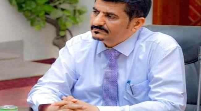 العمري يُعزَّي رئيس الدائرة الأمنية في المجلس الانتقالي العميد أحمد حسن باستشهاد نجله 