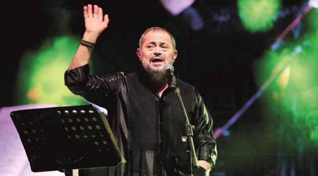 فيديو  يجمع المطرب جورج وسوف بحفيدته