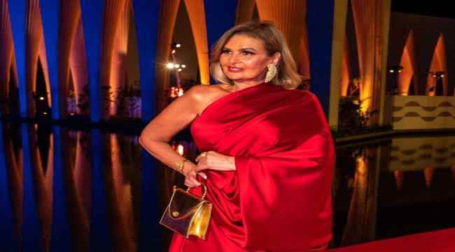 الفنانة الكبيرة يسرا تكشف تأثير والديها في مشوارها الفني وعلاقتها بفاتن حمامة وعادل إمام
