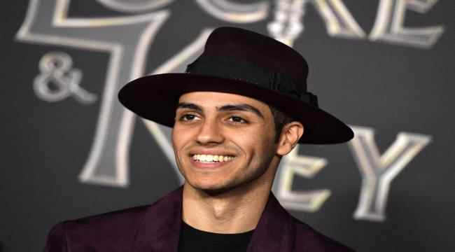 مينا مسعود يغيب عن كواليس فيلم "عيسى" لهذا السبب رغم انطلاق التصوير