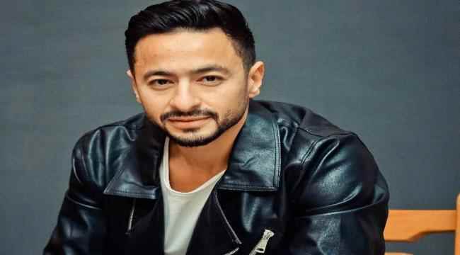 حمادة هلال يحتفل بميلاد زوجته في هذا المكان!