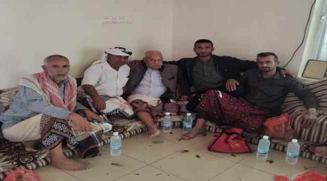 وفد من الحصين يزور العميد حيمد إلى منزله في مرفد