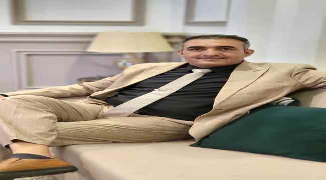 وكيلُ محافظةِ أبين يبعثُ برقيةَ عزاءٍ لمدير إعلام أبين بوفاة عمه