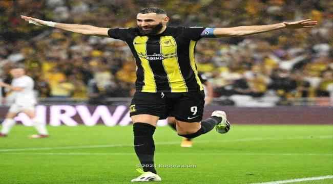 مدرب ريال مدريد السابق يدافع عن بنزيما