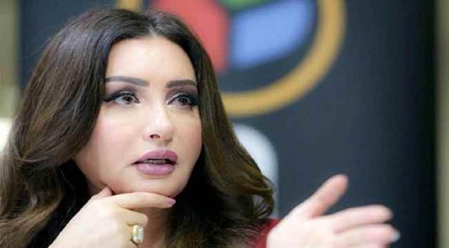 الفنانة لطيفة تتشكر كل من واساها في وفاة والدتها