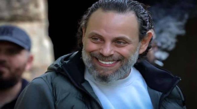سيف الدين سبيعي يعترف على الهواء  لسلافة معمار ويبكي رغم انفصالهما
