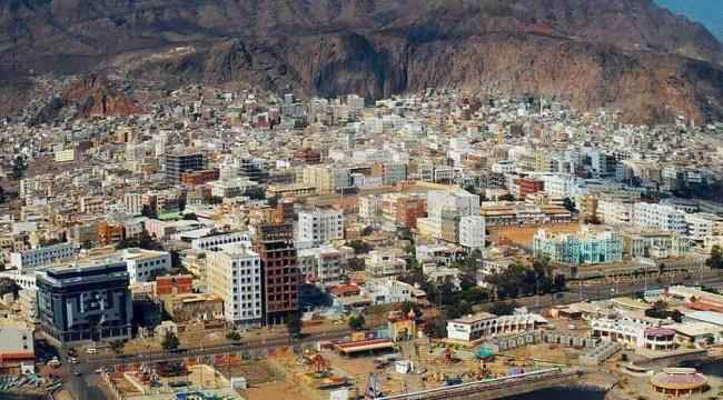 أمن العاصمة عدن يلقي القبض على متهم بجريمة قتل فار من وجه العدالة