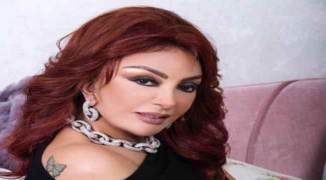 الفنانة نبيلة عبيد يوم حفل ميلادها ترقص وتستعيد ذكريات رقصتها الشهيرة في فيلمها "الراقصة والسياسي