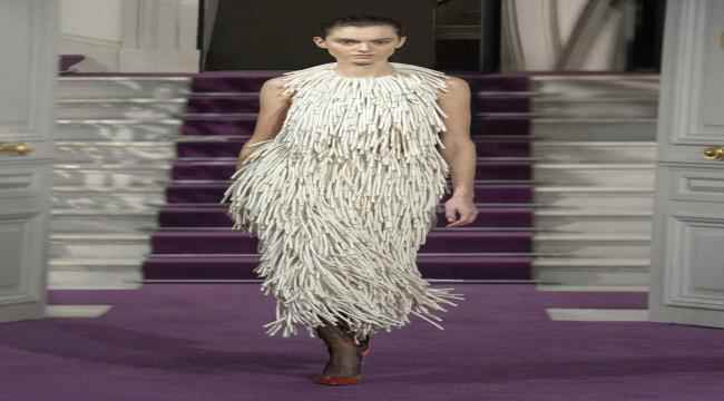 افخم وابرز تصاميم الازياء هذا العام VALENTINO LE SALON