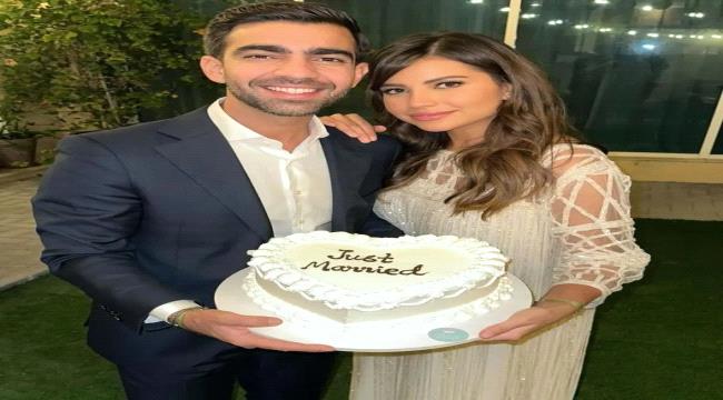 كشفت سارة مراد عن عقد قرانها.