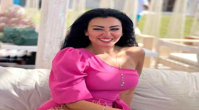 كشفت الفنانة ميرهان حسين عن العديد من أسرار حياتها الشخصية والعملية وحقيقة ارتباط خطيبها السابق بالفنانة شيرين عبد الوهاب