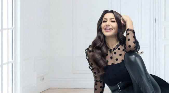 الفنانة المغربية جنات تكشف سبب عدم تواجدها في حفلات "موسم الرياض"