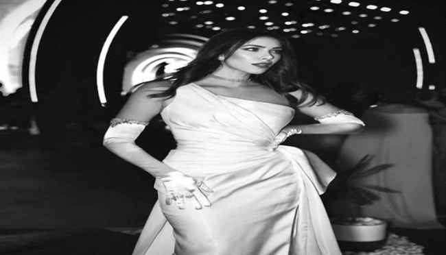 أخيراً... ظهور الفنانة اللبنانية دانييلا رحمة بفستان الزفاف إلى ناصيف زيتون