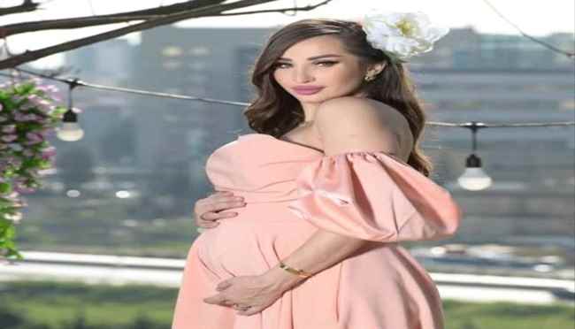 الفنانة مايا نعمة ترزق بمولودتها الأولى وتختار لها هذا الإسم