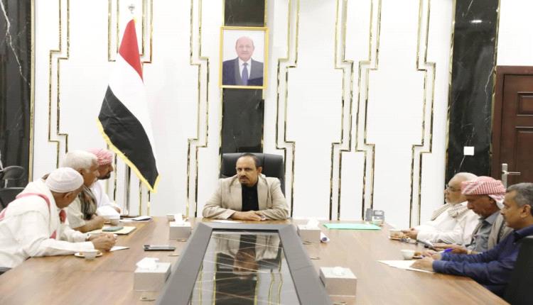 الكتلة النيابية بحضرموت تتدارس مع المحافظ أوضاع المحافظة وتصدر بيانًا مساندًا لجهود توحيد الصف 
