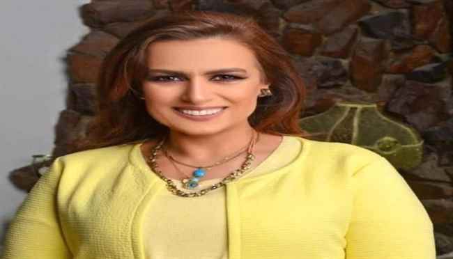 الفنانة سيمون تكشف كواليس بداياتها في السينما وعملها مع عمرو دياب