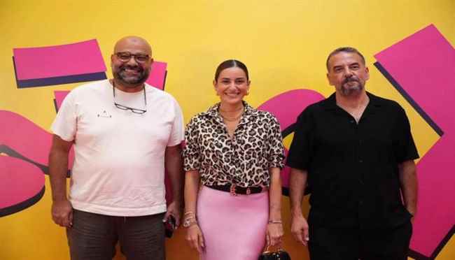 النجمان هشام ماجد وأمينة خليل يحتفلان بالعرض الخاص لفيلمهما