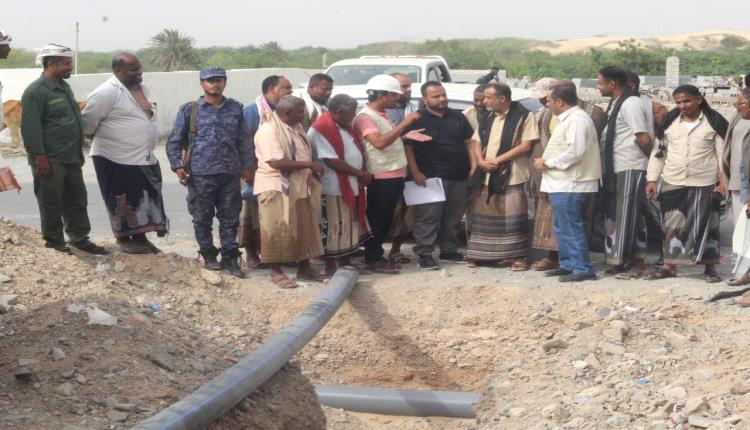 مدير عام بروم ميفع يتفقد سير العمل في مشروع تأهيل شبكة مياه ميفع "السفال" .
