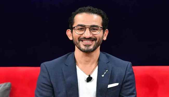 الفنان أحمد حلمي يشارك في مسيرة لدعم فلسطين في هولندا