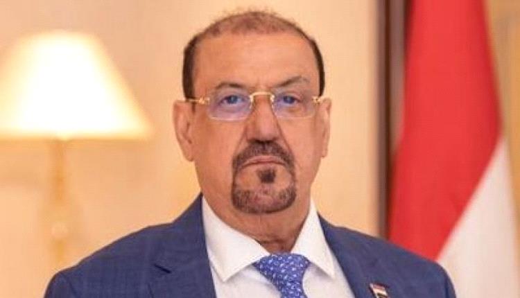 البركاني من الجزائر يعيد رسم اليمني رغم أوجاعه للعالم

