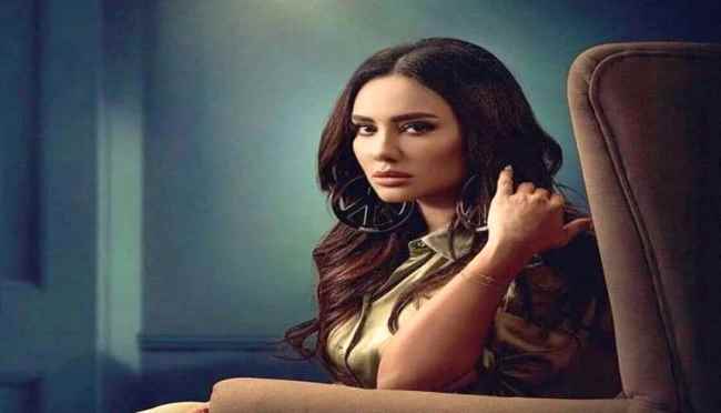 الفنانة مي القاضي تعترف بمرورها بقصة حُبّ فاشلة غيّرت حياتها
