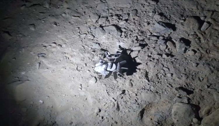 أبين : القوات المسلحة الجنوبية تستهدف مواقع لمليشيات الحوثي الإرهابية بجبهة محلحل الحدودية 
