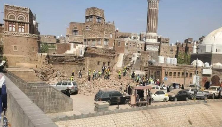 انهيار جزء من جامع أثري يودي بحياة 3 عمال في صنعاء
